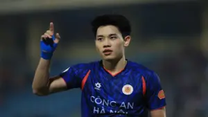 Đình Bắc ghi bàn 5 trận liên tiếp ở V-League