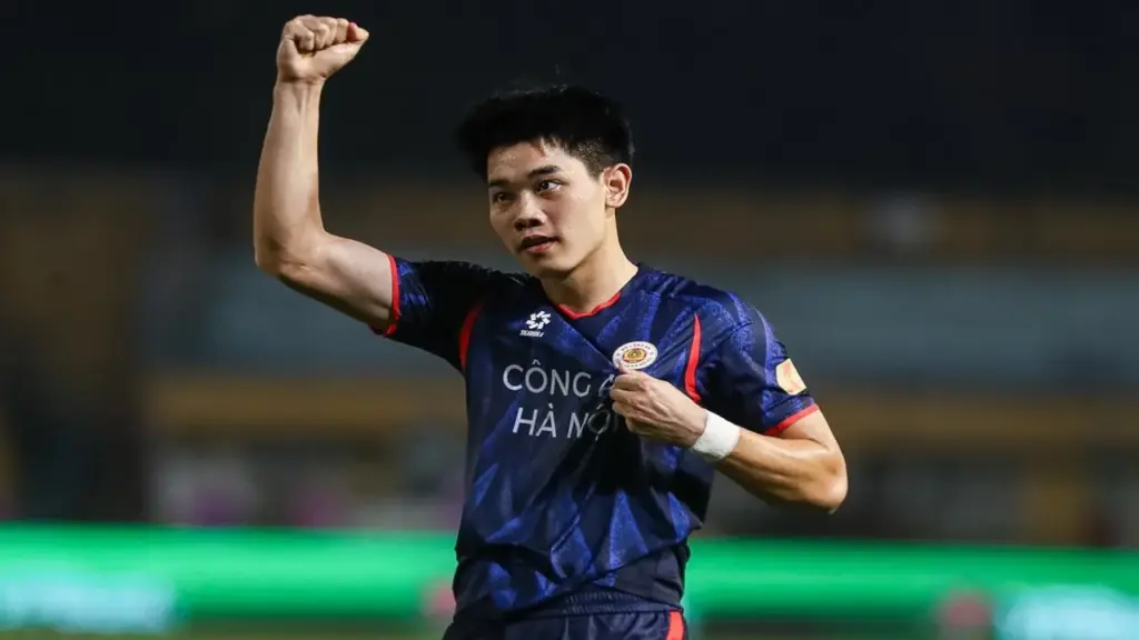 Đình Bắc xuất sắc nhất V-League tháng 4