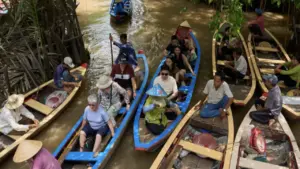 Đoàn gần ngàn khách MICE từ Indonesia mê sầu riêng