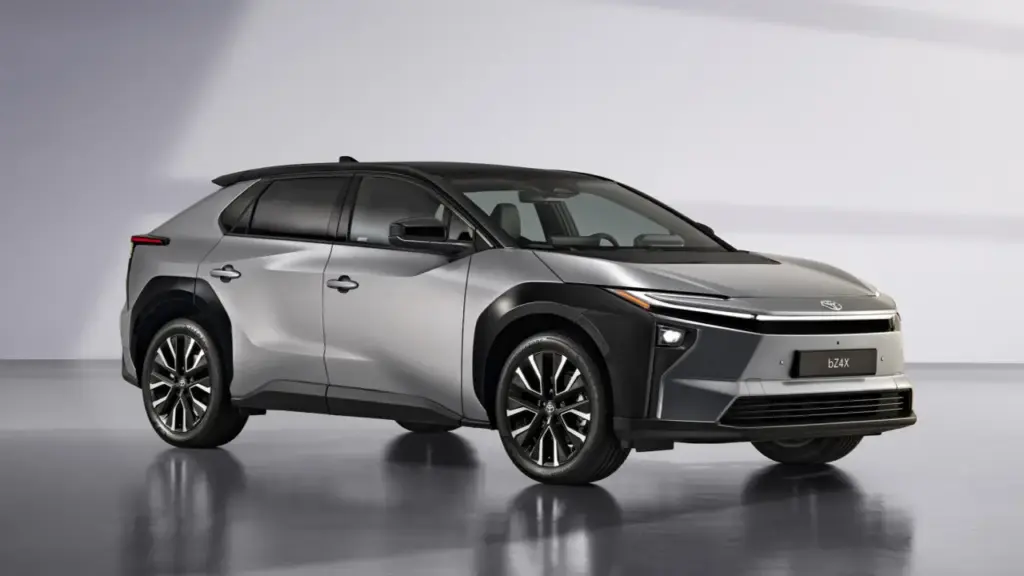 Doanh số xe điện Toyota tăng 33 lần nhờ ưu đãi thuế