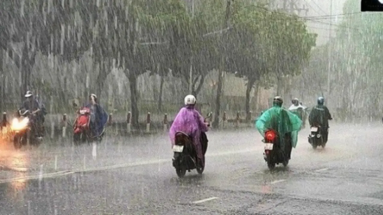 Dự báo thời tiết 9/5: Miền Bắc liên tiếp đón không khí lạnh, mưa dông dồn dập kéo dài