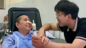 Gác lại giấc mơ TP.HCM, chàng về quê chăm mẹ bị tai biến, bố bị ung thư