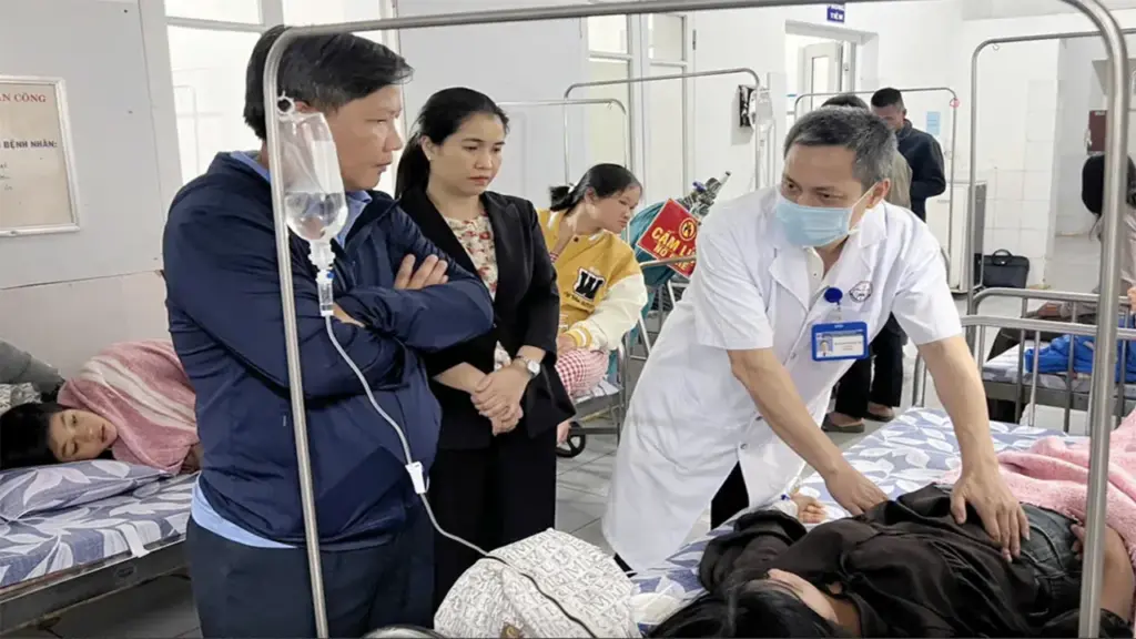 Gần 50 người Quảng Trị nghi ngộ độc sau ăn bánh mì