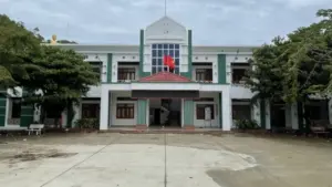 Gia Lai khó xử lý 671 trụ sở dôi dư