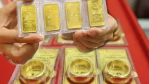Giá vàng chiều nay (11/5): Vàng miếng SJC và nhẫn lao dốc, "bốc hơi" 2,3 triệu đồng/lượng