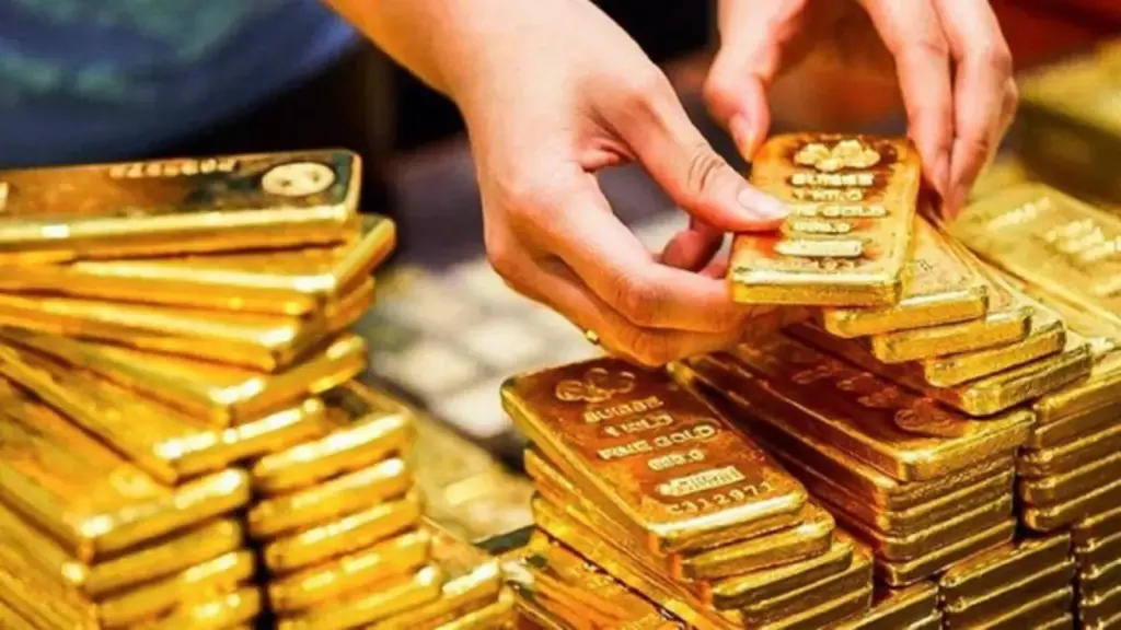 Giá vàng hôm nay (14/5): Căng thẳng Mỹ-Iran leo thang, giá vàng quay lại đường đua