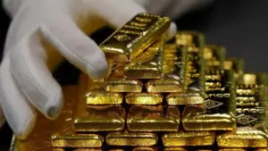 Giá vàng rung lắc mạnh, diễn biến khó lường, nhà đầu tư vẫn lạc quan