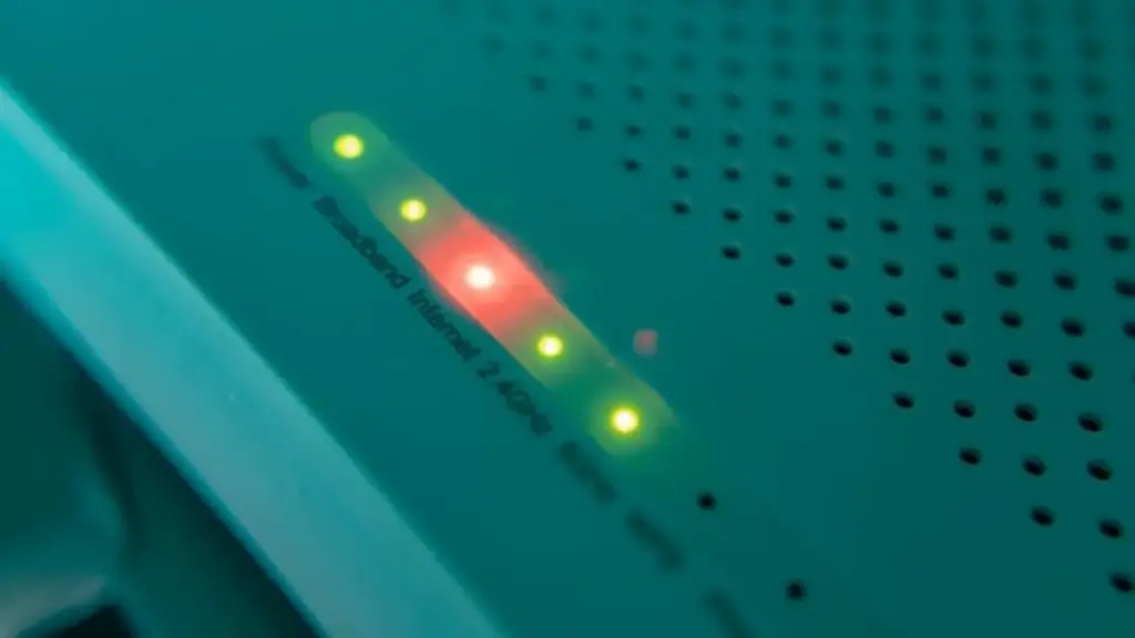 Giải mã tín hiệu đèn chớp nháy liên tục trên router Wi-Fi