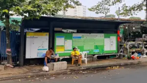 Giải pháp xử lý nhà chờ xe buýt nhếch nhác ở TPHCM