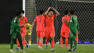 Hạ chủ nhà Arab Saudi, Trung Quốc vào bán kết U17 châu Á