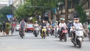 Hà Nội chưa cấm xe máy xăng cá nhân trong vùng phát thải thấp từ 1.7