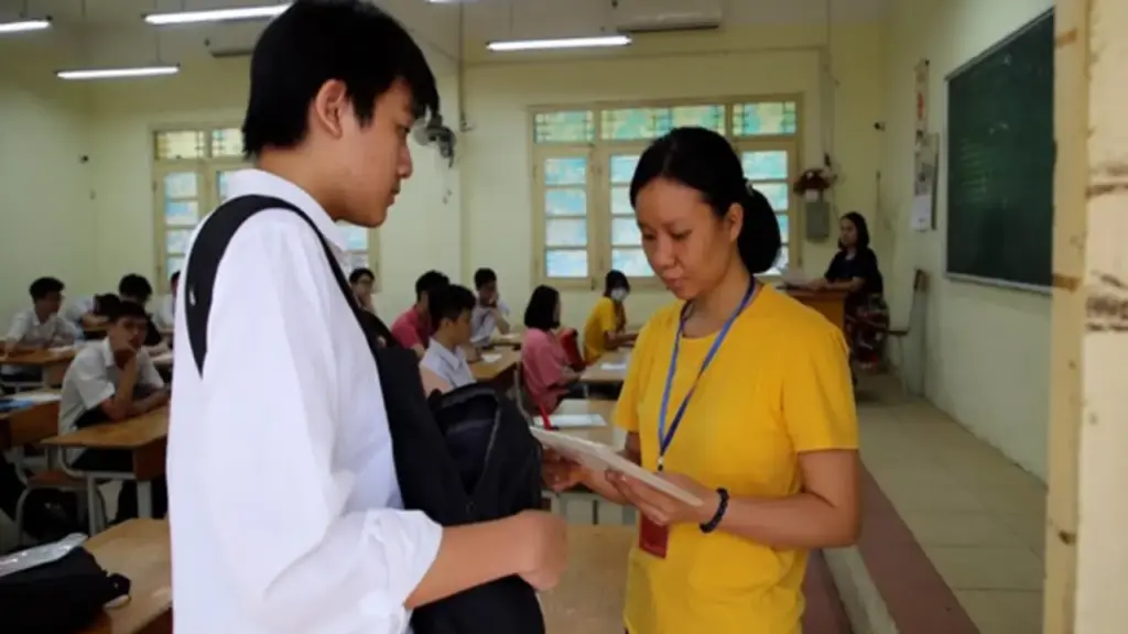 Hà Nội: Giáo viên chấm thi được nhận tiền công cao nhất đến 1,23 triệu đồng/ngày