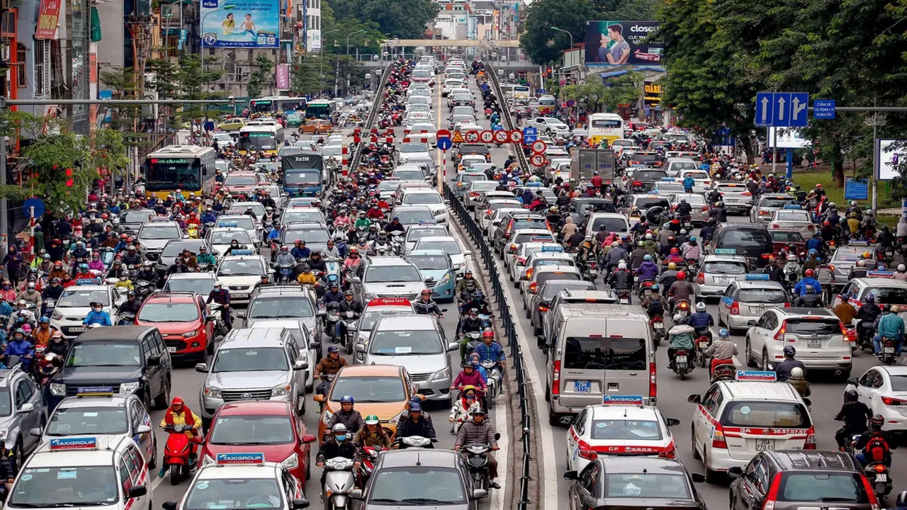 Hà Nội muốn kiểm soát dân số không vượt quá 20 triệu người