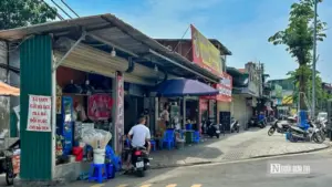 Hà Nội: Nhà “siêu mỏng, siêu méo" xuất hiện dù chưa giải phóng mặt bằng xong