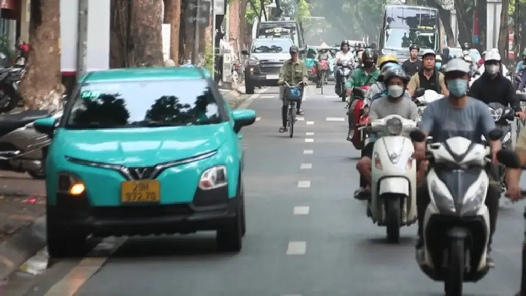 Hà Nội tính hỗ trợ 5 triệu khi đổi xe máy xăng sang điện