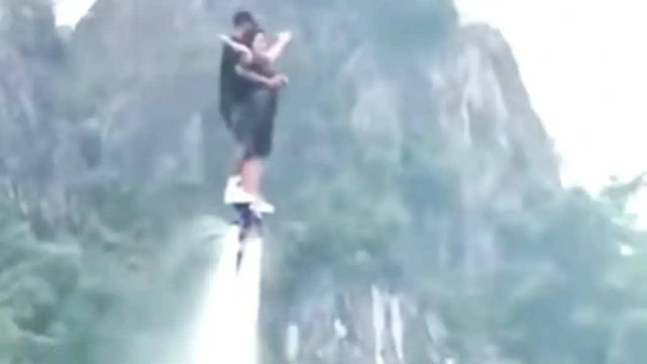 Hồ núi Lớ chưa được phép biểu diễn flyboard