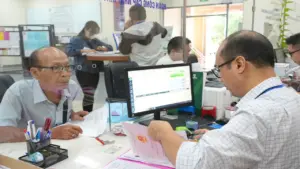 Hồ sơ nhà đất trễ hẹn, khiếu nại ở đâu?