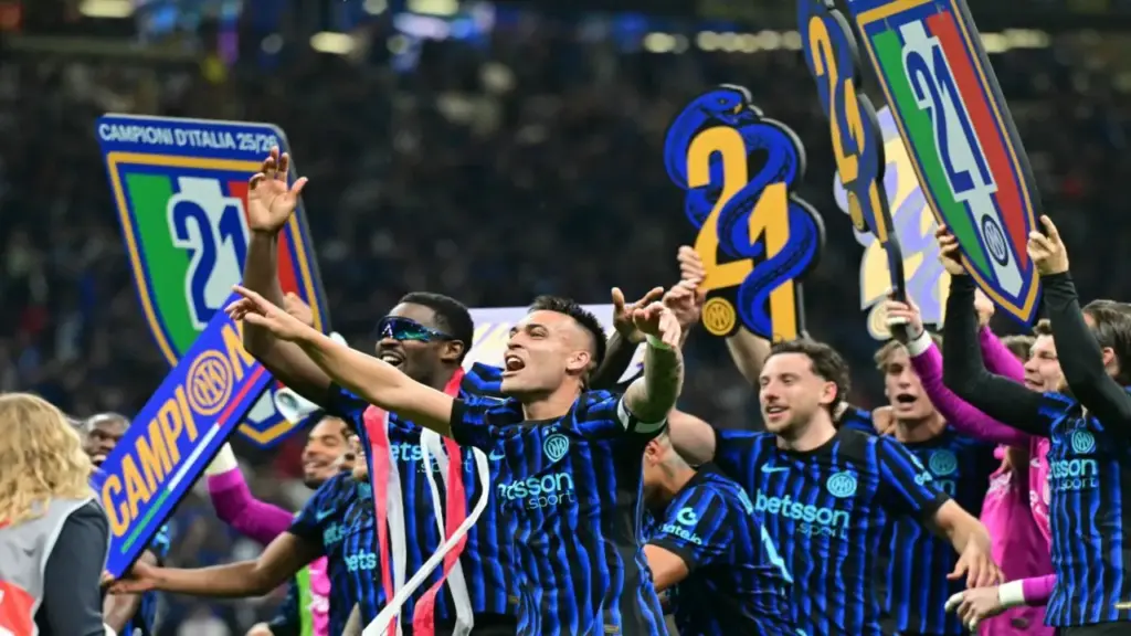 Inter Milan vô địch Serie A sớm 3 vòng đấu