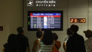 Khách bị hủy chuyến bay có thể nhận bằng voucher, điểm thưởng