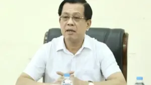 Khám xét nơi làm việc của cựu thứ trưởng, thu giữ hơn 5 tỉ đồng