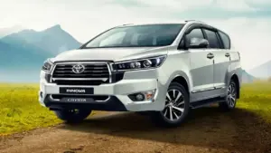 Khi Innova bị 'khai tử': Innova Cross bán gấp đôi, mở đường cho hybrid giá rẻ