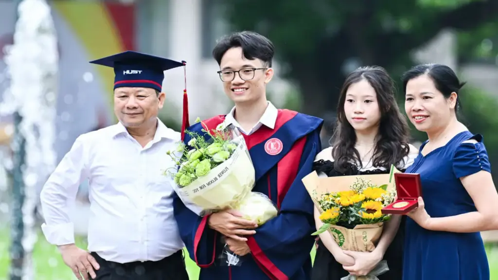 Khoảng 3% sinh viên tốt nghiệp xuất sắc Bách khoa Hà Nội