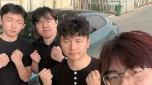 Lái xe 1.300 km xuyên đêm giúp bạn nhìn mẹ lần cuối