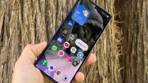 Liquid Glass gây sốt Android 17, One UI 9 vẫn 'ngó lơ'