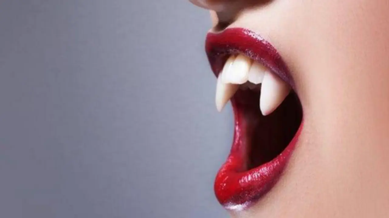 Mài răng nhọn như ma cà rồng, trào lưu gây sốc của giới trẻ khiến dân mạng rùng mình