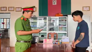 Mâu thuẫn cá nhân, nam thanh niên bị 6 người đánh hội đồng