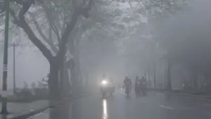 Miền Bắc liên tiếp đón không khí lạnh, trời mưa dông trở lại, đề phòng lốc sét, mưa đá