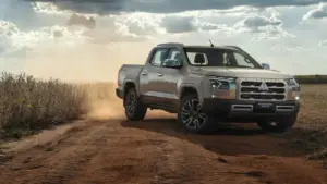 Mitsubishi Triton thêm bản 'nông dân đại gia': Nội thất da, chỉ có 300 chiếc, phiên bản giá cao nhất