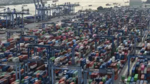 Moody's nâng triển vọng tín nhiệm của Việt Nam lên 'tích cực'