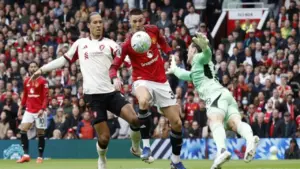 M.U thắng nghẹt thở Liverpool ở trận đấu hay kinh khủng, chính thức có vé dự Champions League