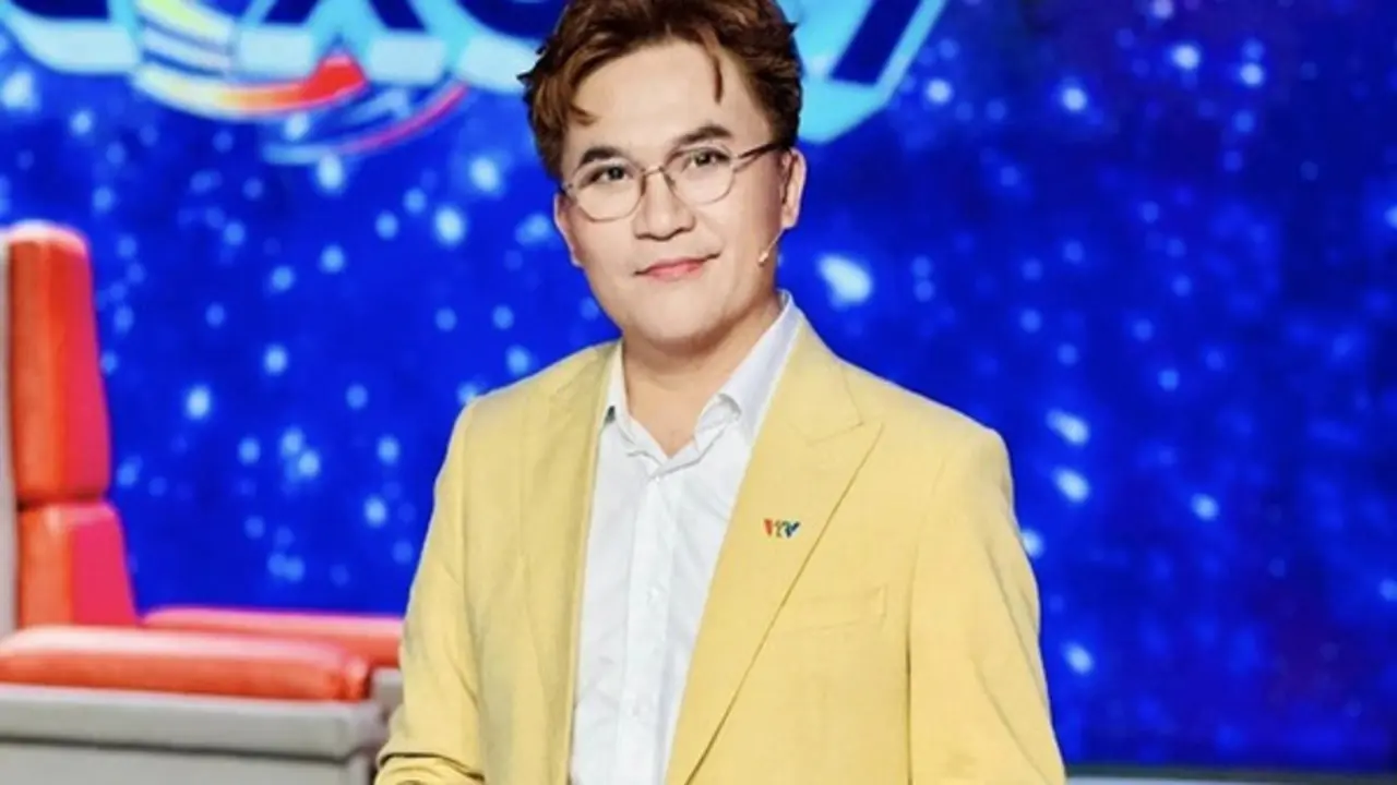 Nam MC điển trai tiết lộ bước ngoặt sau hơn 20 năm miệt mài làm nghề