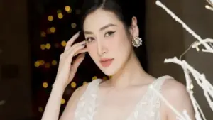 Nàng Á hậu rời showbiz: Sống đời xa hoa, ở biệt thự ven sông đắt đỏ bậc nhất Hà thành