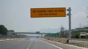 'Nâng bảo hành đường 10 năm, tiết kiệm trăm nghìn tỉ đồng' là đánh tráo khái niệm