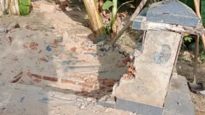 Ngôi mộ hơn 50 năm bất ngờ bị đào trộm, công an vào cuộc