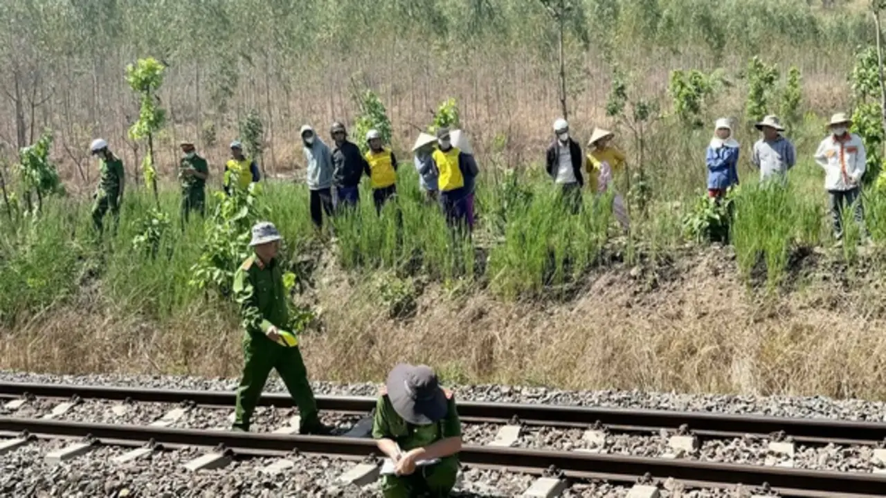 Nhân viên đường sắt bị tàu hàng tông tử vong ở Lâm Đồng