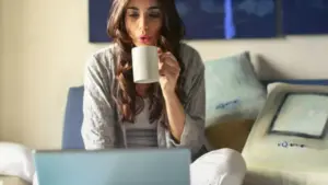 Nhiều người đang vô tình làm giảm tuổi thọ laptop mỗi ngày