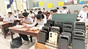 Nhiều trường học Đà Nẵng tìm đủ cách kéo học trò rời mạng xã hội