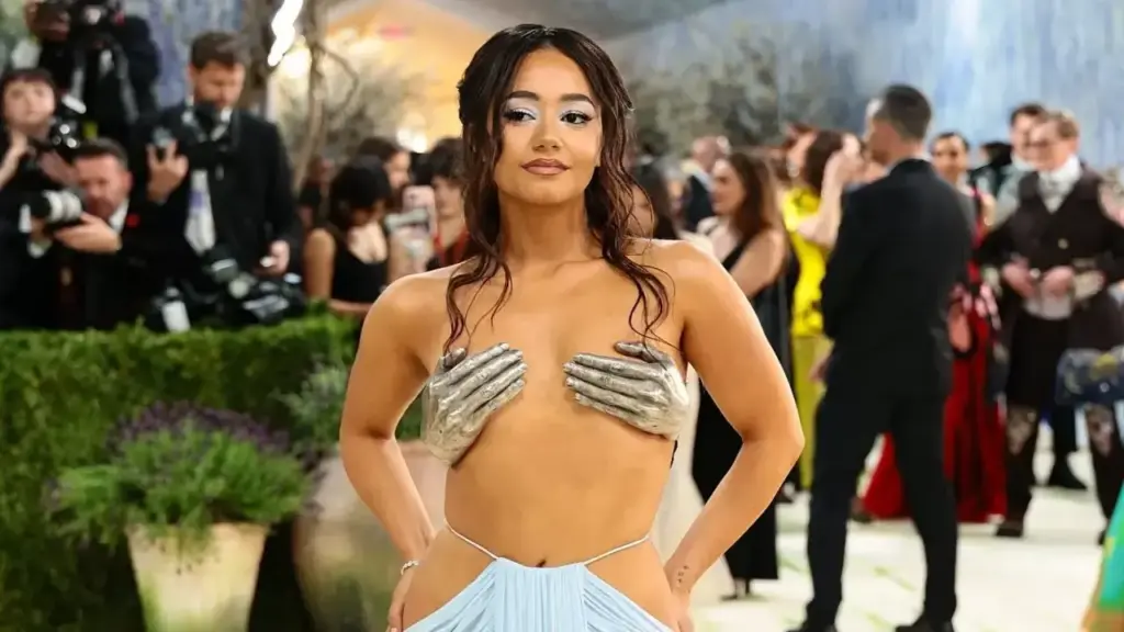 Những trang phục độc lạ ở Met Gala 2026