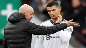 Nội bộ Man Utd từng chia rẽ vì Ronaldo không chịu pressing