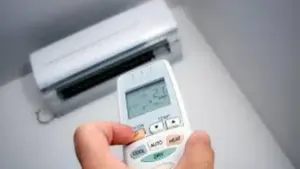 Nút “On” và “Auto” trên điều khiển điều hòa sử dụng thế nào để tiết kiệm tiền điện