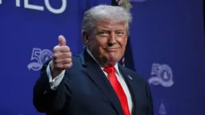 Ông Trump: Nghỉ hưu ở Mỹ với 465.000 USD là 'giàu có'