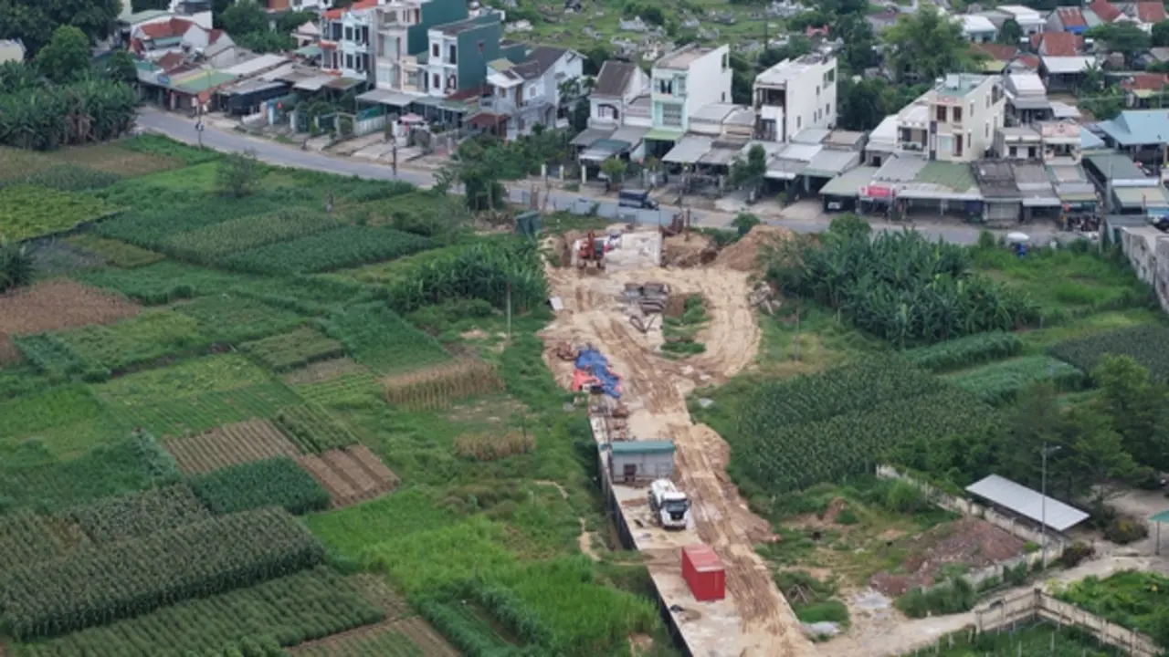 Phê bình 16 xã, phường giải ngân vốn đầu tư công bằng 0, sau 5 tháng