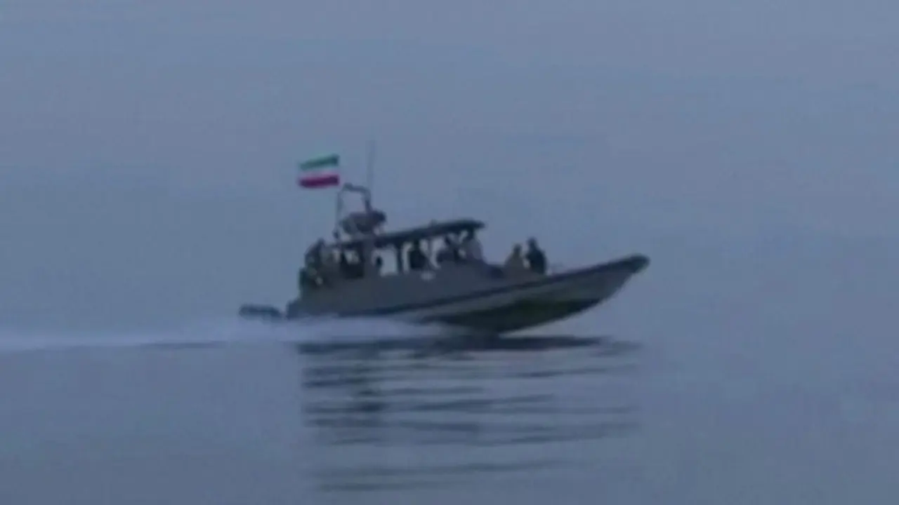 Quân đội Iran dọa có thể tấn công lực lượng Mỹ ở eo biển Hormuz