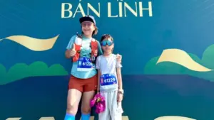 Runner nhí tạo ấn tượng trên đường chạy VnExpress Marathon Green Paradise Cần Giờ 2026
