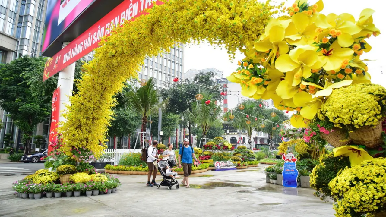 Sở Xây dựng TP.HCM: Tận dụng đất trống ở các phường làm tạm công viên, vườn hoa
