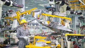 Thaco, VinFast, TC Group kiến nghị sản xuất ô tô vẫn là ngành kinh doanh có điều kiện